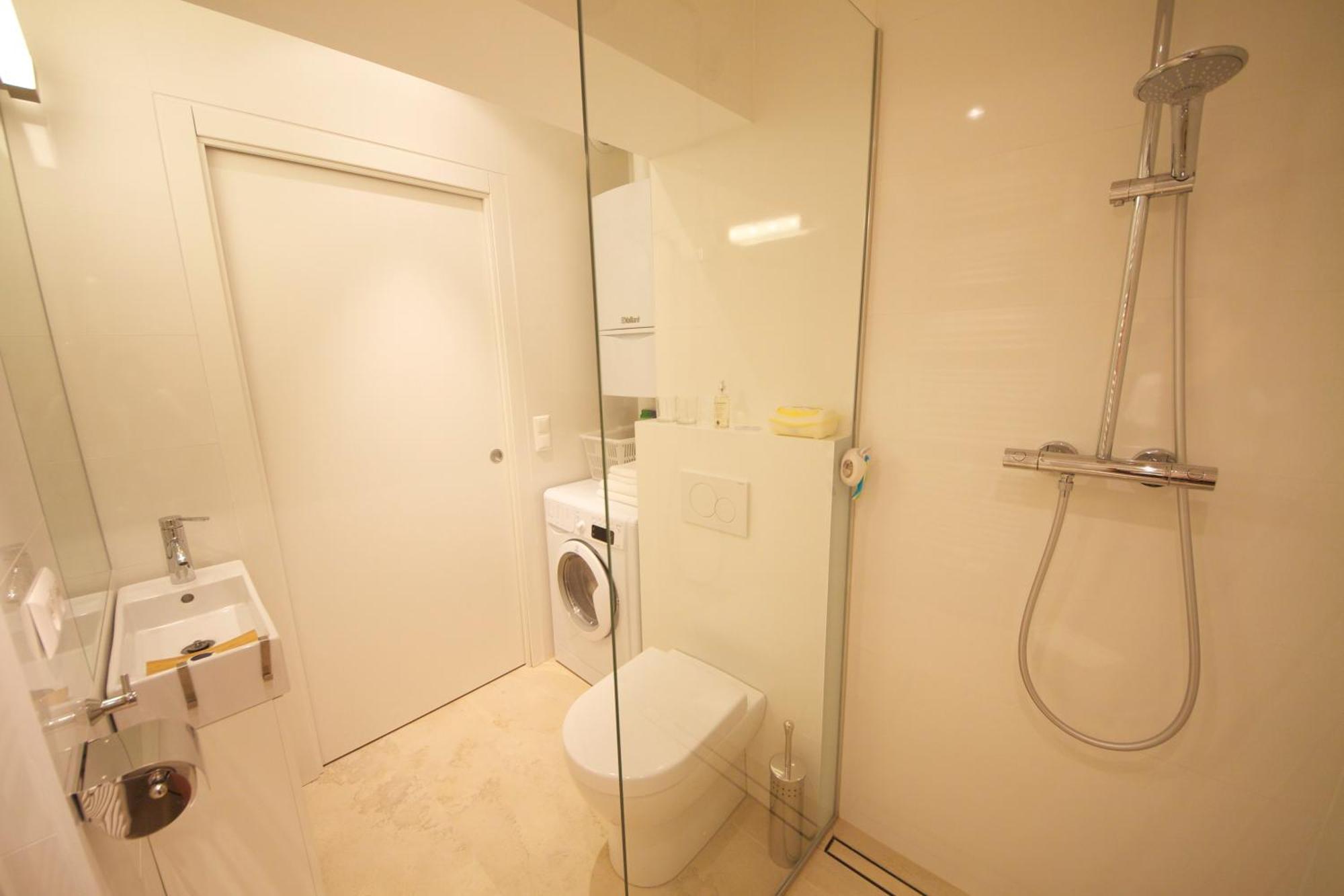 Hoheschule Apartment Kapriole Vienna Luaran gambar